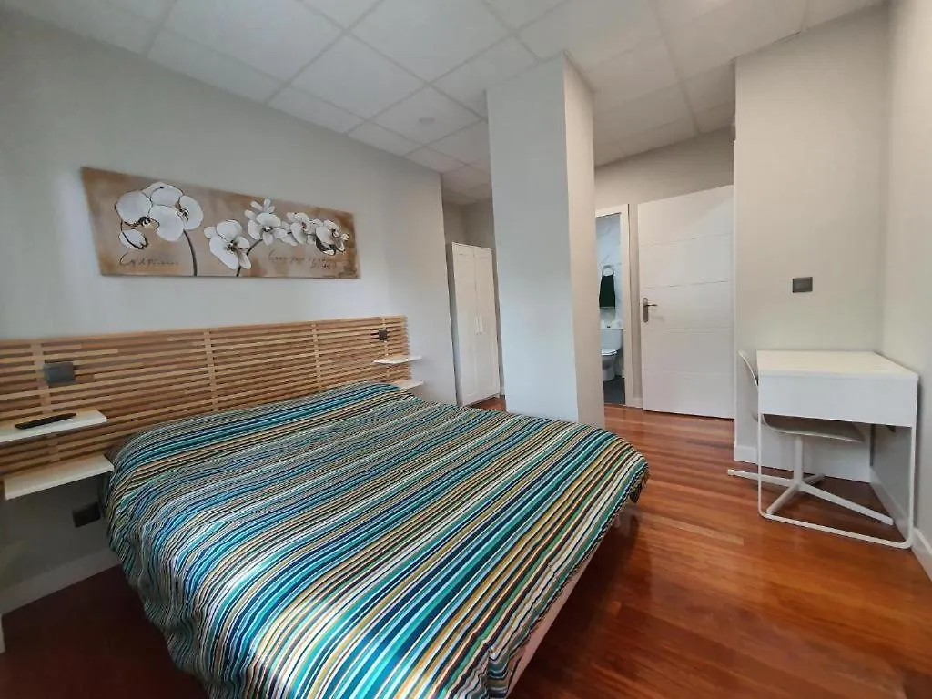 Guggenheim Riverview 5 Bedrooms Bilbao 0*,